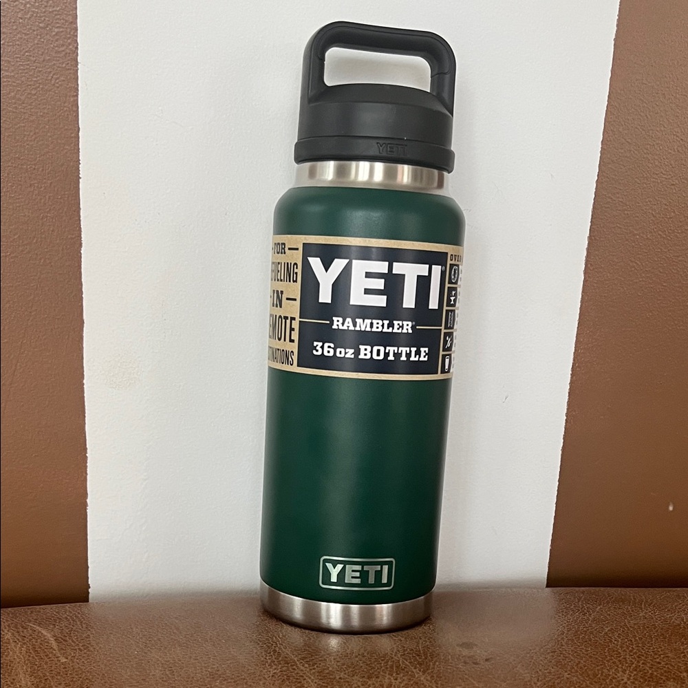 NWT YETI Rambler 36oz Bottle - Forest Green